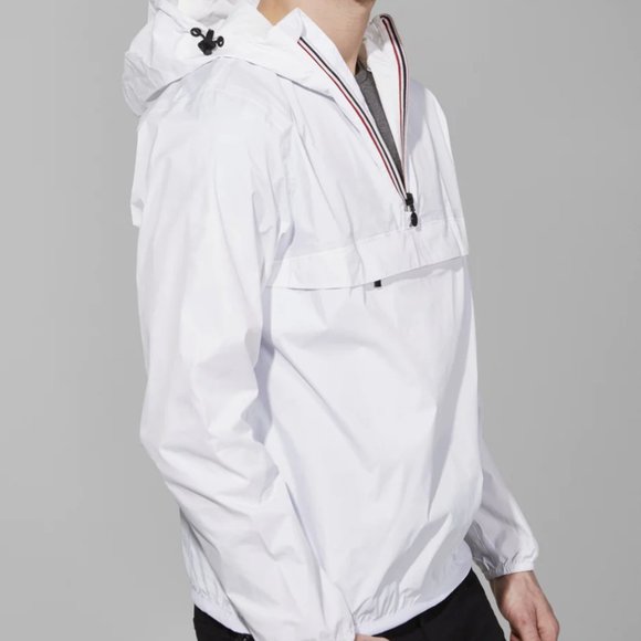 O8 LIFESTYLE Unisex Packable Windbreaker Jacket in White - Picture 3 of 5